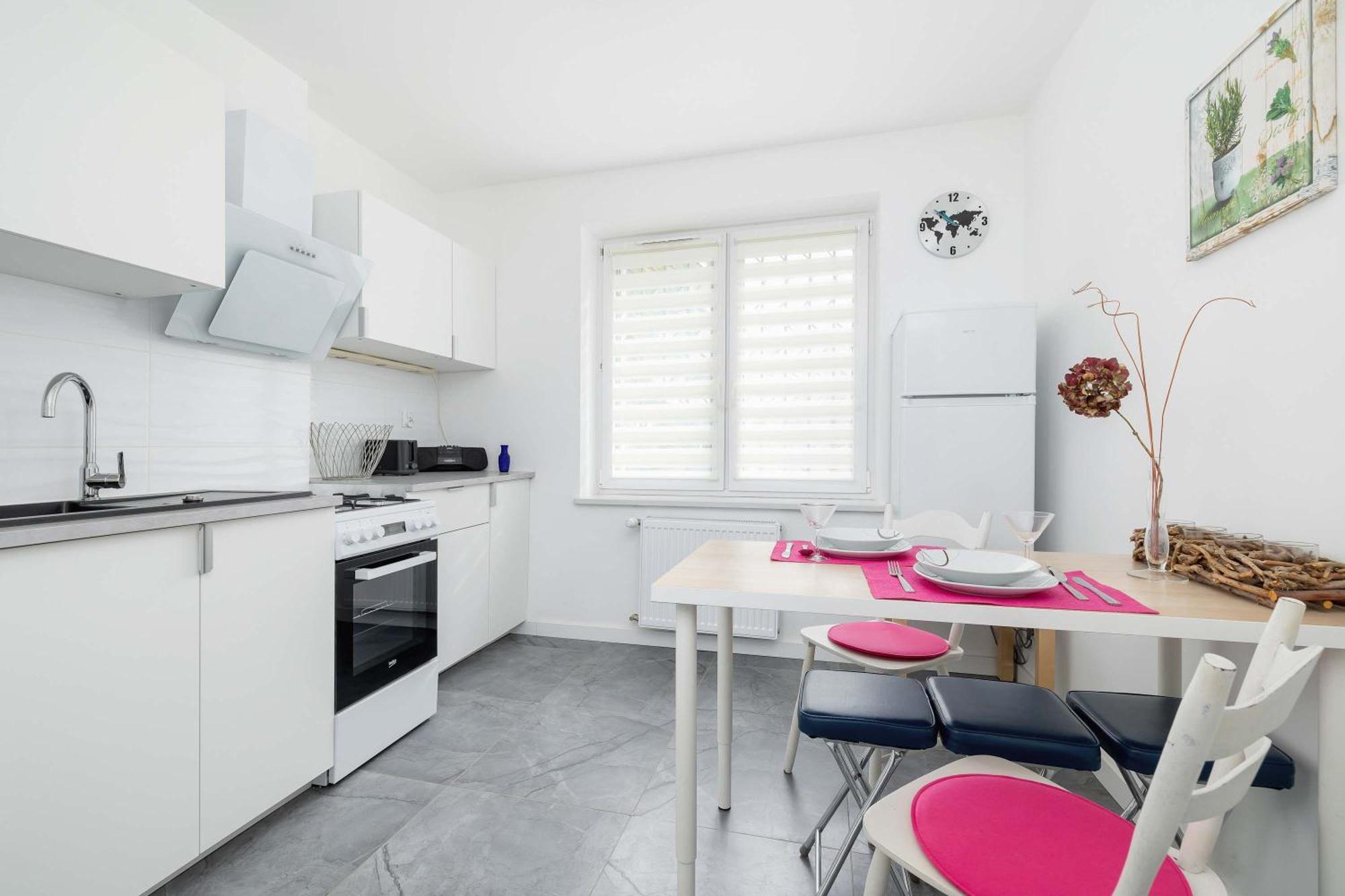 Colorful Studio Near The Spodek Arena In Katowice By Noclegi Renters Eksteriør bilde
